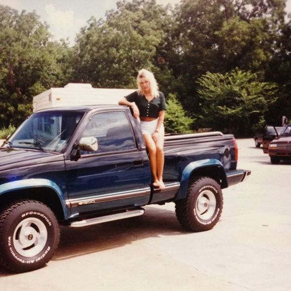 Meet your Posher, Robin - Picture 1 of 1